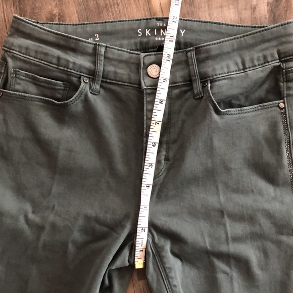 WHBM green skinny ankle crops with piping 2 nwot - Picture 5 of 6